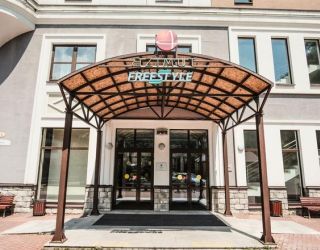 Отель "AZIMUT Hotel Freestyle Rosa Khutor" / "Азимут Отель Фристайл Роза Хутор"