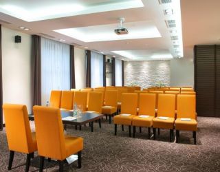 Отель "AZIMUT Hotel Freestyle Rosa Khutor" / "Азимут Отель Фристайл Роза Хутор"