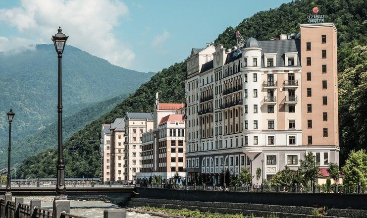 Отель "AZIMUT Hotel Freestyle Rosa Khutor" / "Азимут Отель Фристайл Роза Хутор"