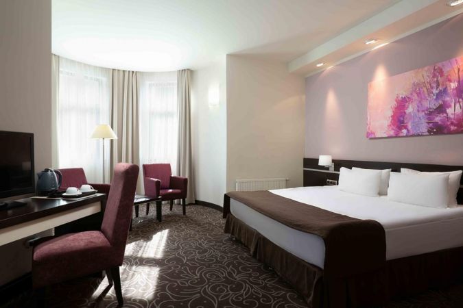 Отель "AZIMUT Hotel Freestyle Rosa Khutor" / <br> "Азимут Отель Фристайл Роза Хутор"